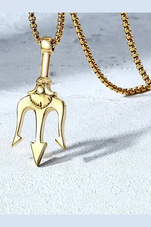 Meenaz Men Gold-Plated Contemporary-Shape Pendant With Chain