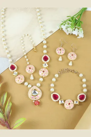 asthetika Gold-Plated Pearls-Beaded Necklace With Earrings & Maang Tikka & Bracelet