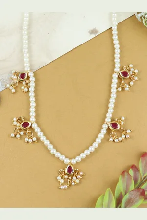 asthetika Girls Gold-Plated Kundan Necklace