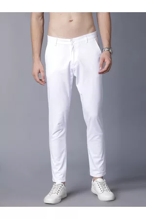 Highlander Men Solid Tapered Fit Chinos Trouser