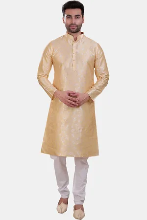 Avaeta Floral Woven Design Regular Kurta With Pyjamas