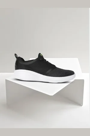Skechers Men Black Solid Go Run Fast - Invigorate Training Shoes