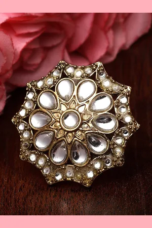 karatcart Gold-Plated Kundan-Studded Finger Ring