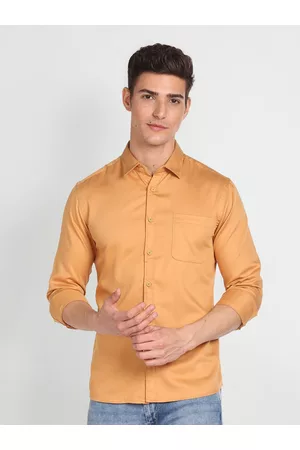 Flying Machine Men Patch Pocket Solid Casual Shirt