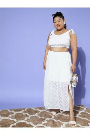 Berrylush Solid Back Tie Shoulder Cami Top & Slit Skirt