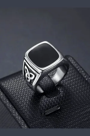 Yellow Chimes Men Silver-Plated Silver-Toned & Black Stainless Steel Square Finger Ring