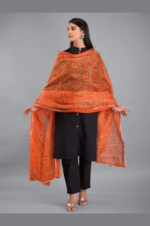 Apratim Bandhani Printed Dupatta