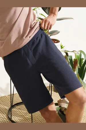 DaMENSCH Men Solid Waffle Texture Shorts