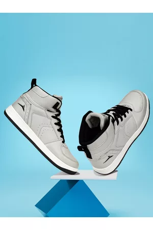 JQR Men Perforated Lightweight Sneakers