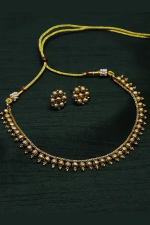 The Pari Gold-Plated Stone-Studded & Beaded Jewellery Set