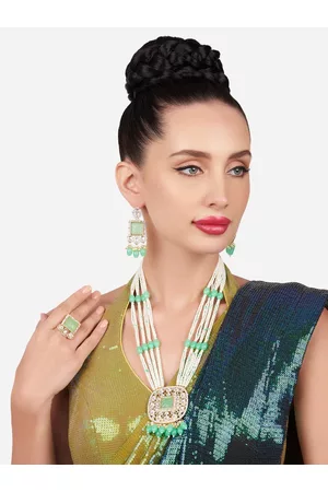 Zaveri Pearls Gold-Plated Kundan Studded & Beaded Jewellery Set