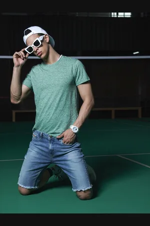 The Indian Garage Co Men Solid Distressed Slim Fit Denim Shorts