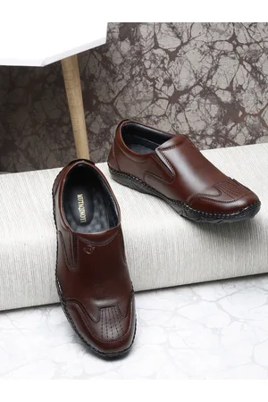 MUTAQINOTI Men Textured Leather Formal Loafers