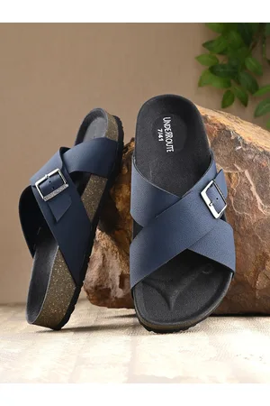 UNDERROUTE Men Cross Strap Comfort Sandals With Buckle Detail