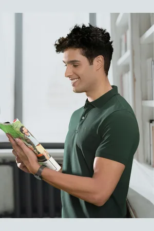 Blackberrys Solid Polo Collar T-shirt