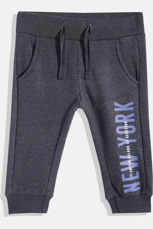 Benetton Boys Typography Printed Regular Fit Joggers