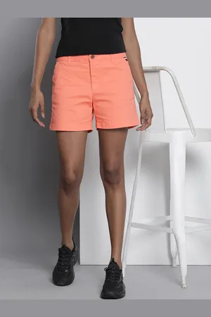 Tommy Hilfiger Women Solid Mid-Rise Regular Shorts
