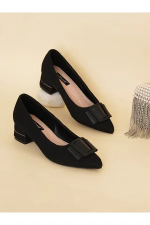 Sherrif Pointed Toe Textured Block Pumps With Bows