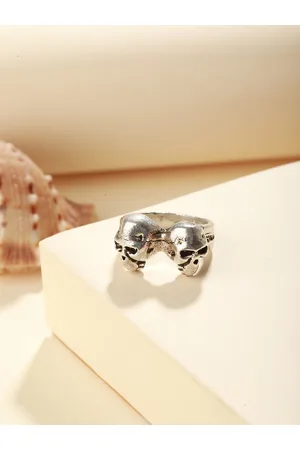 Priyaasi Men Silver-Plated Twin Skulls Finger Ring