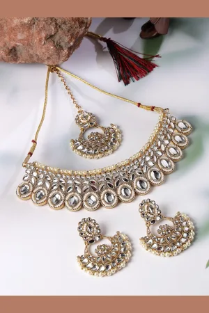 Sukkhi Gold-Plated Stone Studded Choker Necklace Jewellery Set