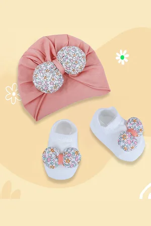 Baby Moo Infants Embellished Beanie & Socks