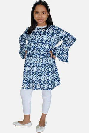 KiddoPanti Girls Geometric Printed Bell Sleeve A-Line Pure Cotton Kurta & Leggings