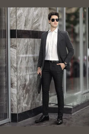 Invictus Men Navy Blue Checked Slim Fit Mid-Rise Semiformal Regular Trousers
