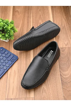 HERE&NOW Men Black Textured Round Toe Loafers