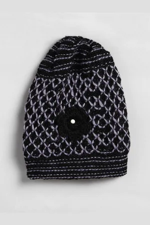 EL REGALO Women Self Design Woollen Beanie