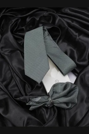 KOVOVE Men Green Checkered Accessory Gift Set