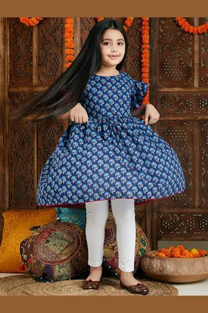 Vastramay Girls Floral Printed Regular Pure Cotton Kurta