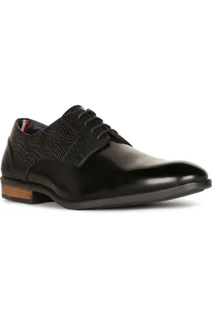 Bata Men Textured Formal Derbys