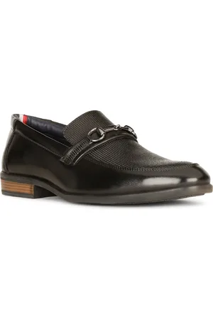 Bata Men Textured Formal Loafers