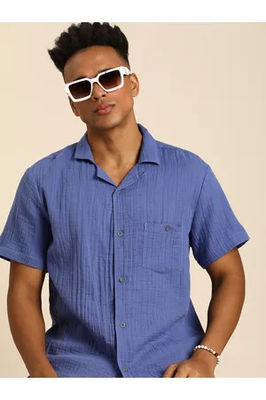 Sangria Men Relaxed Solid Opaque Casual Shirt