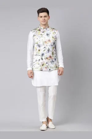 TheEthnic.Co TheEthnic Co Floral Printed Mandarin Collar Regular Kurta with Trousers & Nehru Jacket