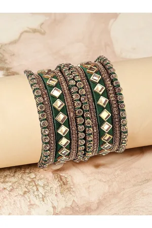 OOMPH Set Of 18 Kundan Studded Chuda Bangles