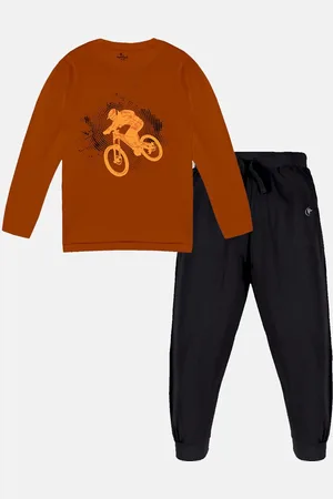 KiddoPanti Boys Printed T-Shirt With Track Pant