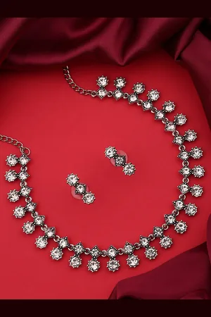 Brado Jewellery Silver-Plated Stone-Studded Necklace & Earrings Set