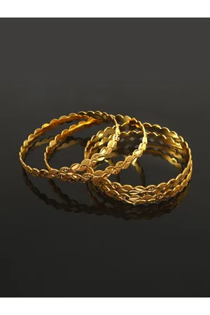 Jewar Mandi Set Of 4 Gold-Plated Leaf Design Bangles