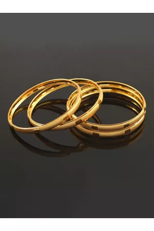 Jewar Mandi Set Of 4 Gold-Plated Bangles