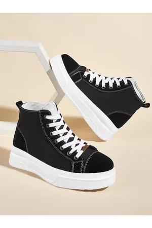 Shoetopia Women Contrast Sole Lightweight Mid-Top Sneakers