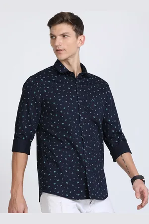 Classic Polo Men Slim Fit Conversational Printed Casual Shirt
