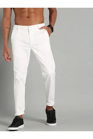 Roadster The Lifestyle Co Men White Solid Chinos