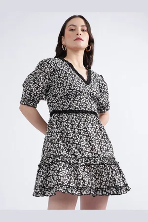 CENTRESTAGE Floral Printed Tiered V-Neck Puff Sleeve Mini Fit & Flare Dress