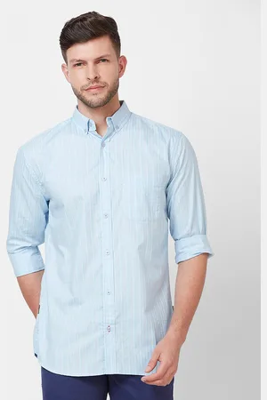 Giordano Slim Fit Opaque Striped Pure Cotton Casual Shirt