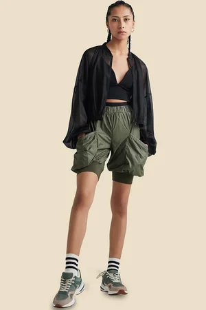 Muvazo Women Slim Fit High-Rise Cotton Shorts
