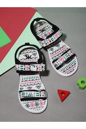 Kook N Keech Women Printed Sports Sandals