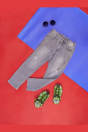 Pantaloons Boys Mid-Rise Midly Distress Light Fade Stretchable Jeans