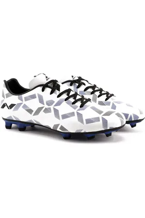 NIVIA Men Cpolar Football Shoes