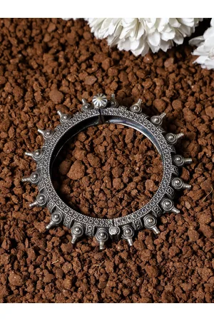 Veni Silver Plated Bangle Kada